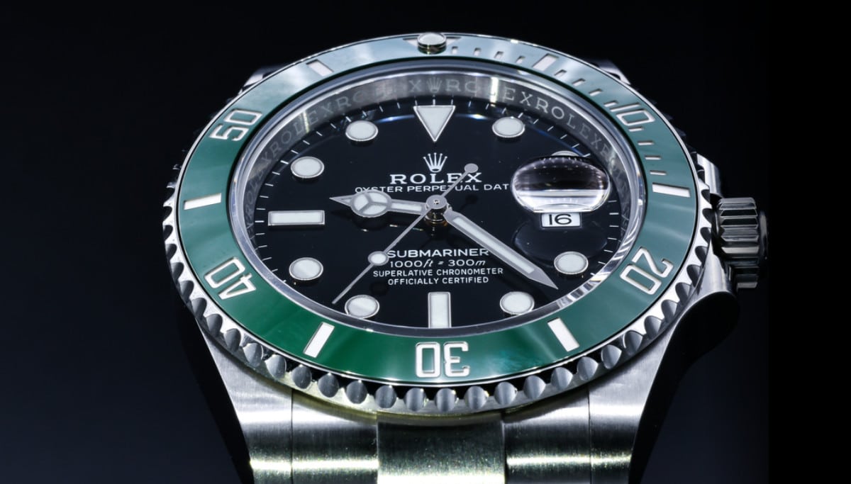 Rolex Kermit 126610LV Review & How It Compares To The Hulk